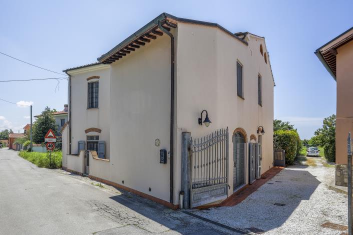 Image No.32-4 Bed Villa for sale