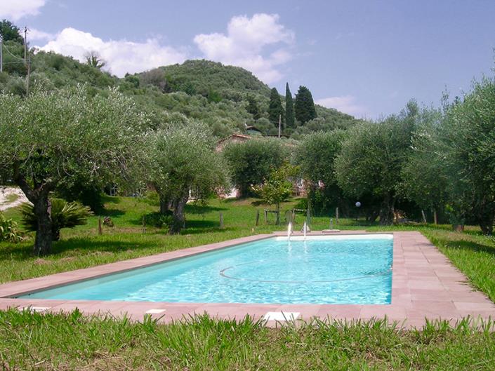 Image No.2-5 Bed Country Property for sale