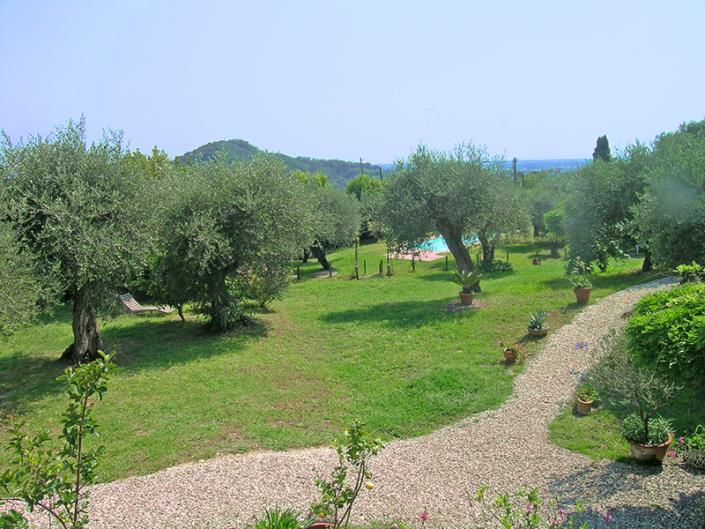 Image No.41-5 Bed Country Property for sale