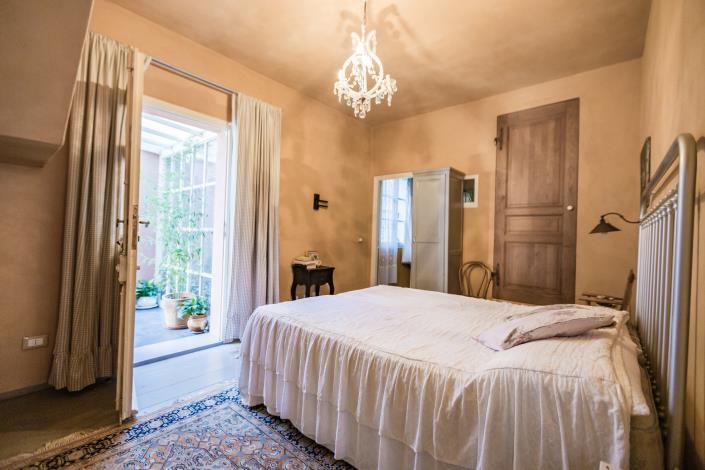 Image No.30-5 Bed Country Property for sale