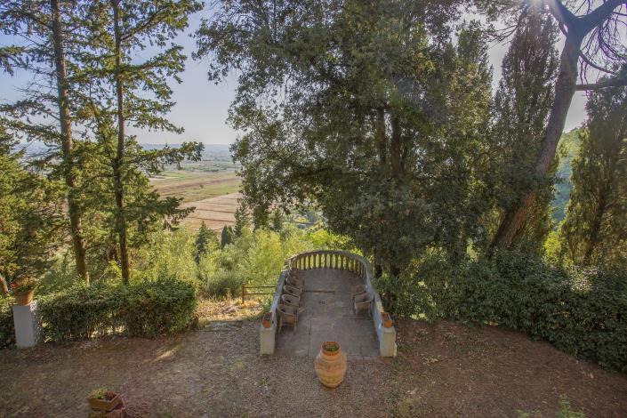 Image No.23-5 Bed Country Property for sale