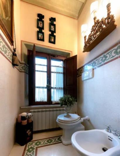 Image No.19-6 Bed Villa for sale