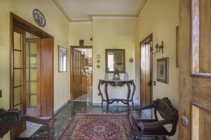 Image No.8-3 Bed Duplex for sale