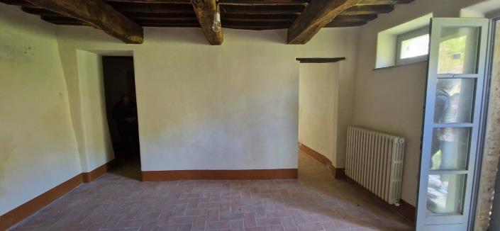 Image No.19-18 Bed Property for sale