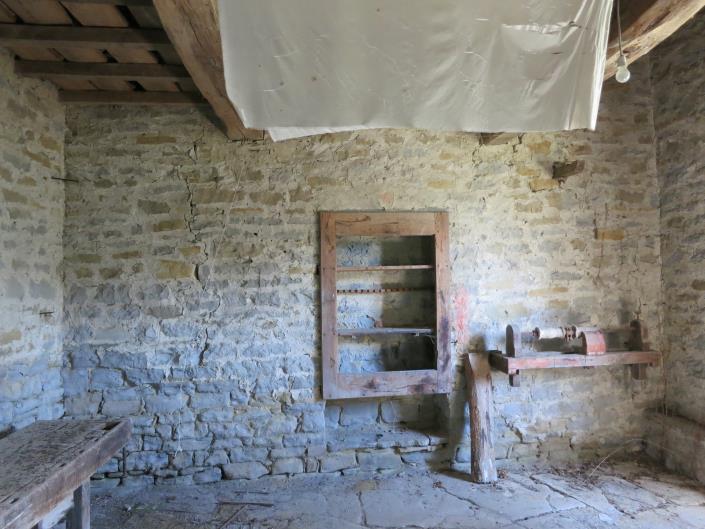 Image No.24-18 Bed Property for sale