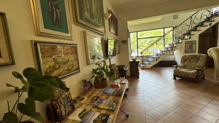 Image No.7-16 Bed Hotel for sale