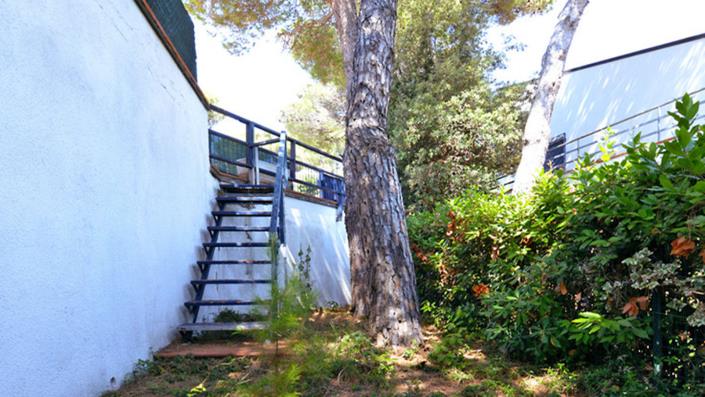 Image No.25-2 Bed Apartment for sale