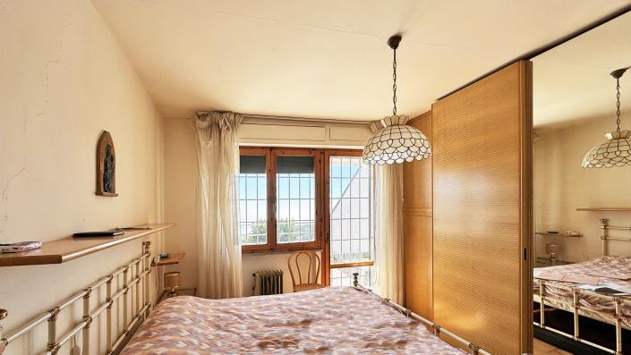 Image No.30-2 Bed Apartment for sale