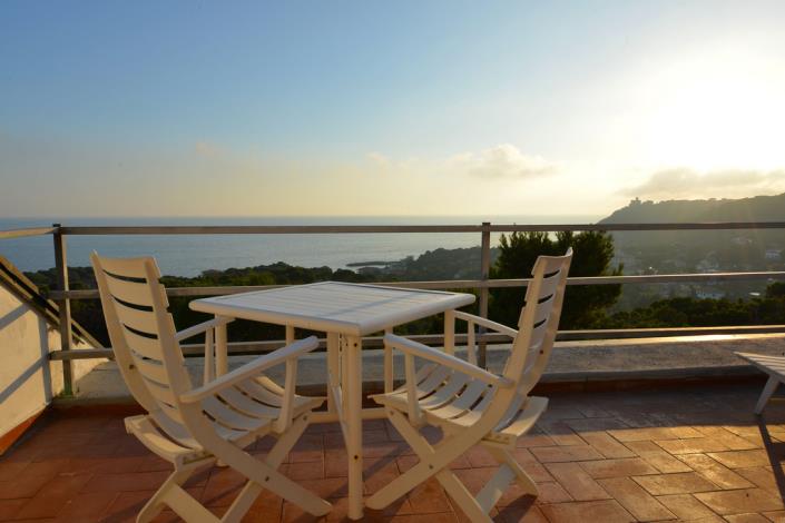 Image No.37-2 Bed Apartment for sale