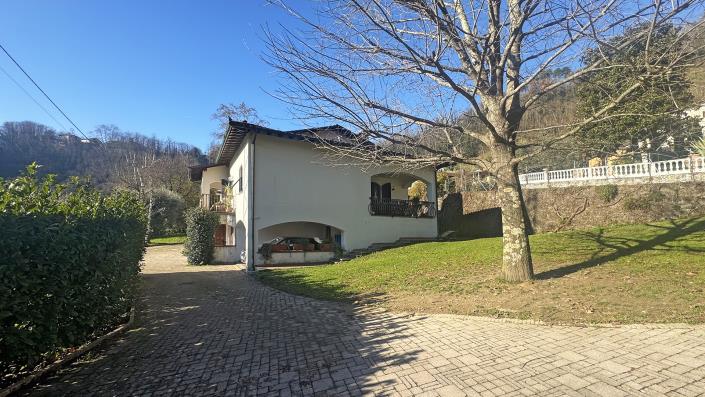 Image No.11-7 Bed Villa for sale