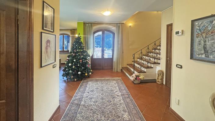 Image No.54-7 Bed Villa for sale