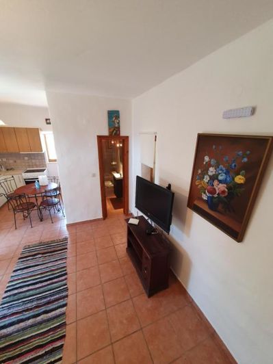 Image No.10-2 Bed Property for sale