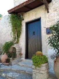 1 - Crete, Property