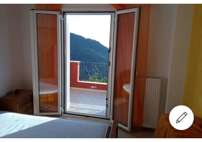 Image No.4-3 Bed Property for sale