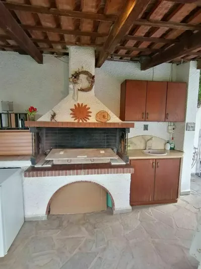 Image No.19-4 Bed Property for sale