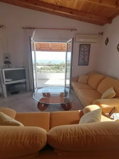 Image No.4-4 Bed Property for sale