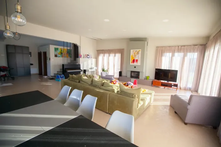 Image No.11-4 Bed Villa for sale