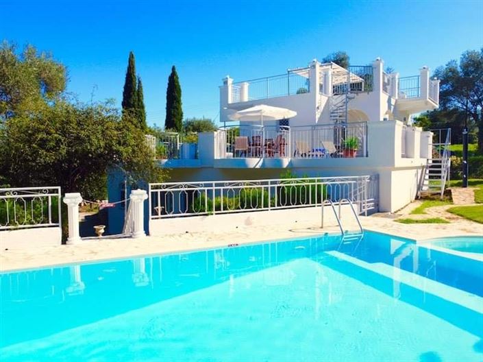 Image No.1-6 Bed Villa for sale