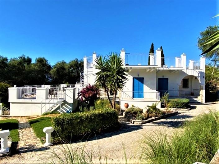 Image No.2-6 Bed Villa for sale