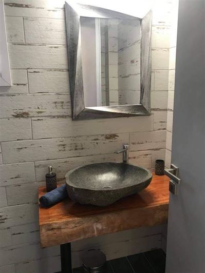 Image No.7-6 Bed Villa for sale