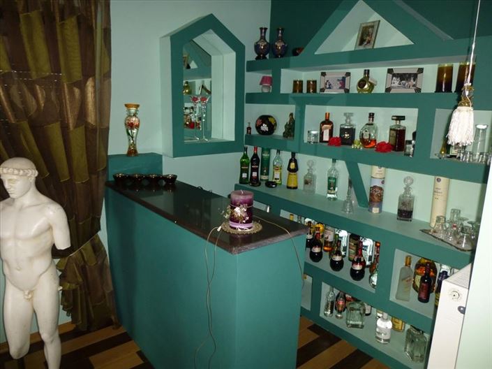 Image No.13-2 Bed Property for sale