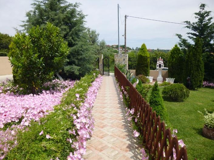 Image No.3-2 Bed Property for sale