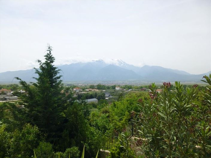 Image No.9-2 Bed Property for sale