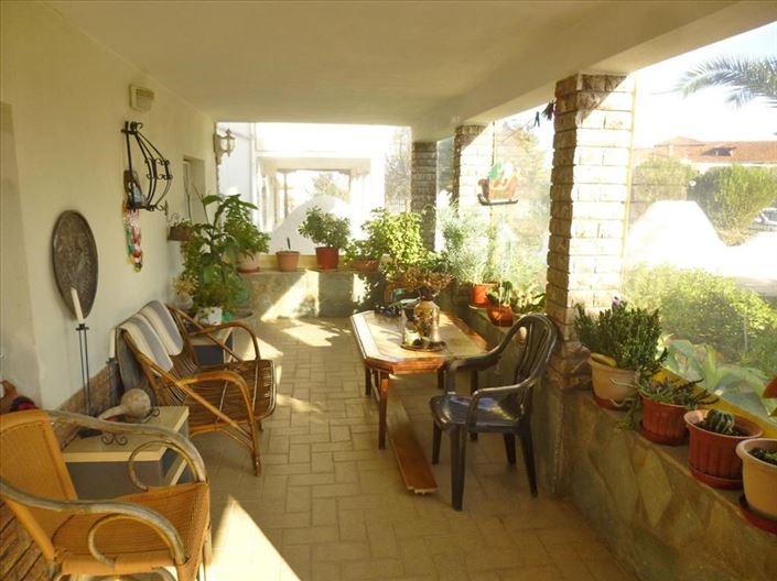 Image No.5-4 Bed Property for sale