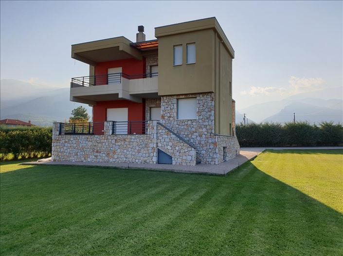 Image No.2-6 Bed Villa for sale
