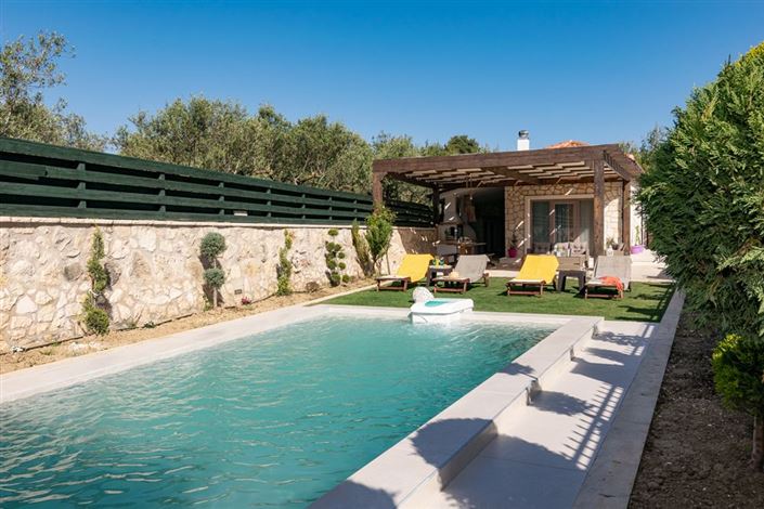 Image No.31-2 Bed Villa for sale