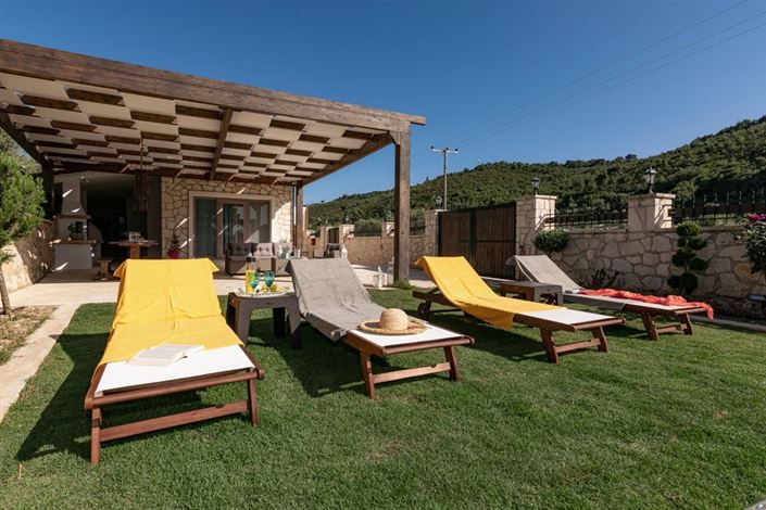 Image No.32-2 Bed Villa for sale