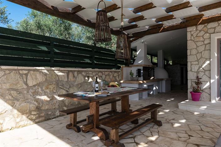 Image No.33-2 Bed Villa for sale