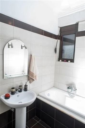 Image No.37-2 Bed Villa for sale