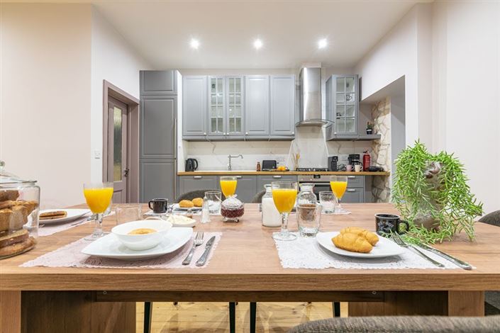 Image No.49-2 Bed Villa for sale