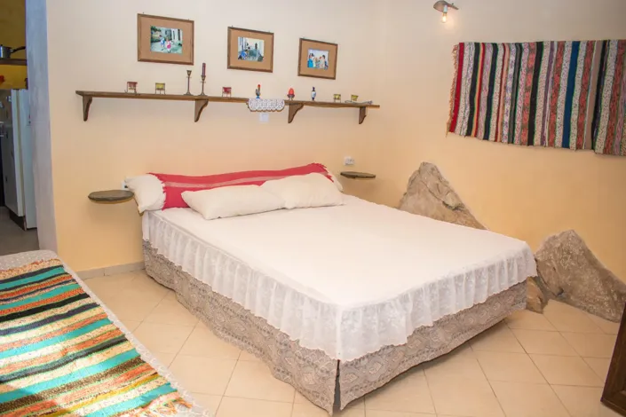 Image No.19-3 Bed Property for sale