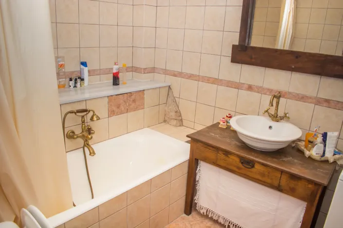 Image No.21-3 Bed Property for sale