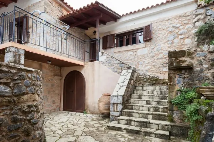 Image No.6-3 Bed Property for sale