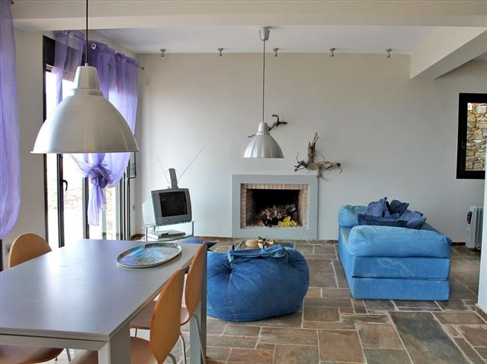 Image No.8-2 Bed Property for sale