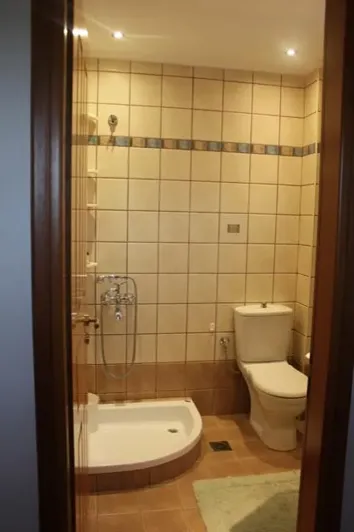 Image No.9-4 Bed Property for sale