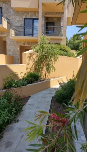 Image No.20-3 Bed Maisonette for sale