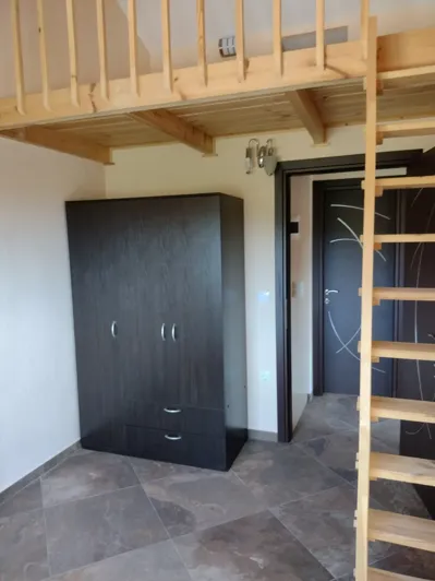 Image No.8-3 Bed Maisonette for sale