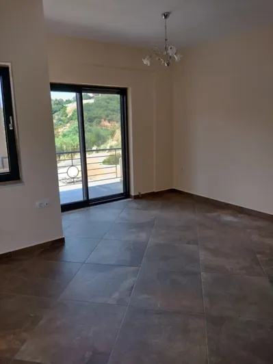 Image No.9-3 Bed Maisonette for sale