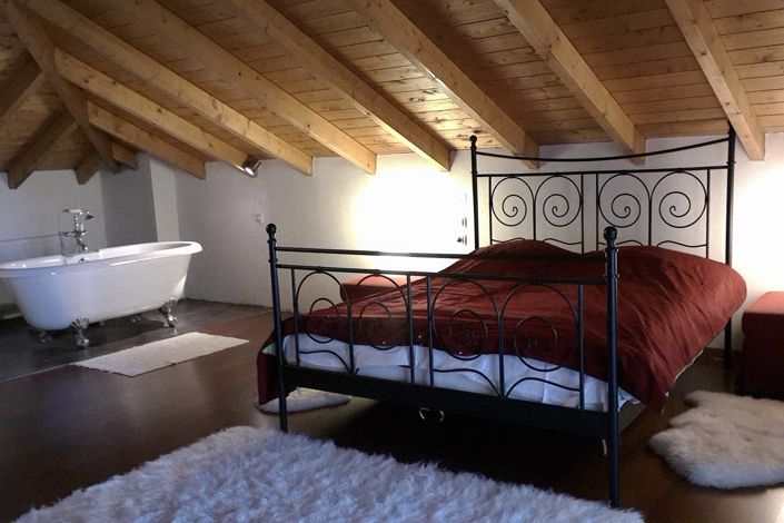 Image No.12-4 Bed Maisonette for sale