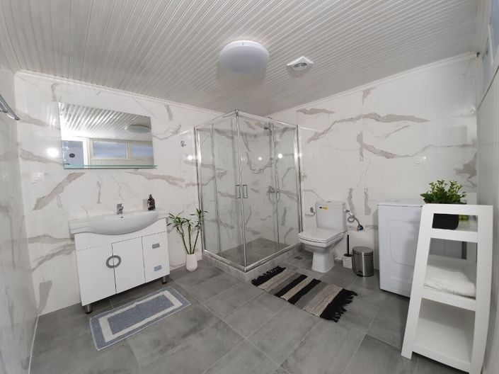 Image No.3-2 Bed Property for sale