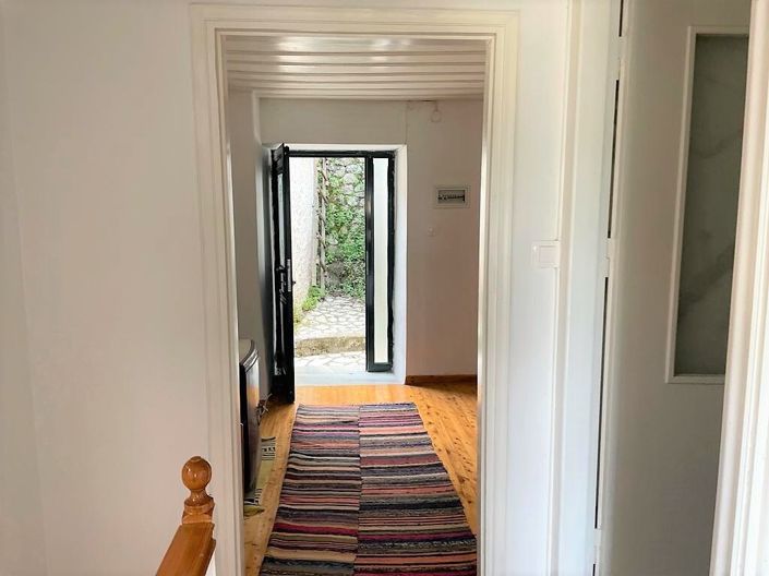 Image No.4-2 Bed Property for sale