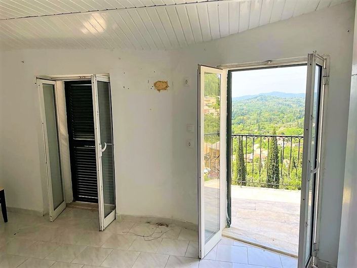 Image No.6-2 Bed Property for sale