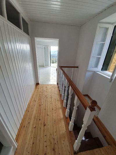 Image No.8-2 Bed Property for sale