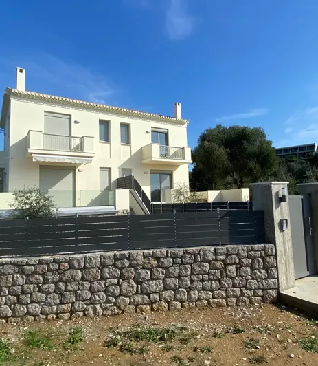 Image No.9-3 Bed Property for sale