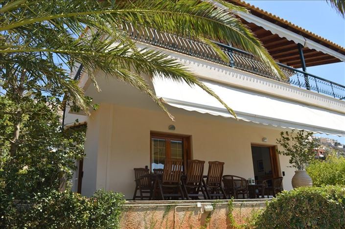 Image No.19-3 Bed Property for sale