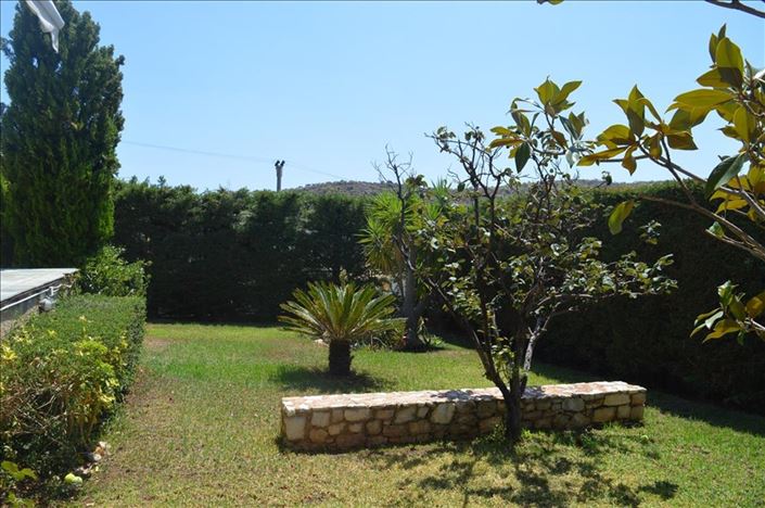 Image No.40-3 Bed Property for sale